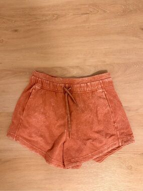 lululemon athletica Women's Washed Rust Drawstring Athletic Shorts